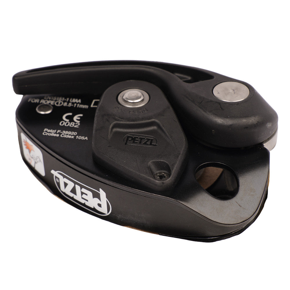 Petzl Neox Cam-Assisted Belay Device – Lead Climbing Safety, Ergonomic Handle